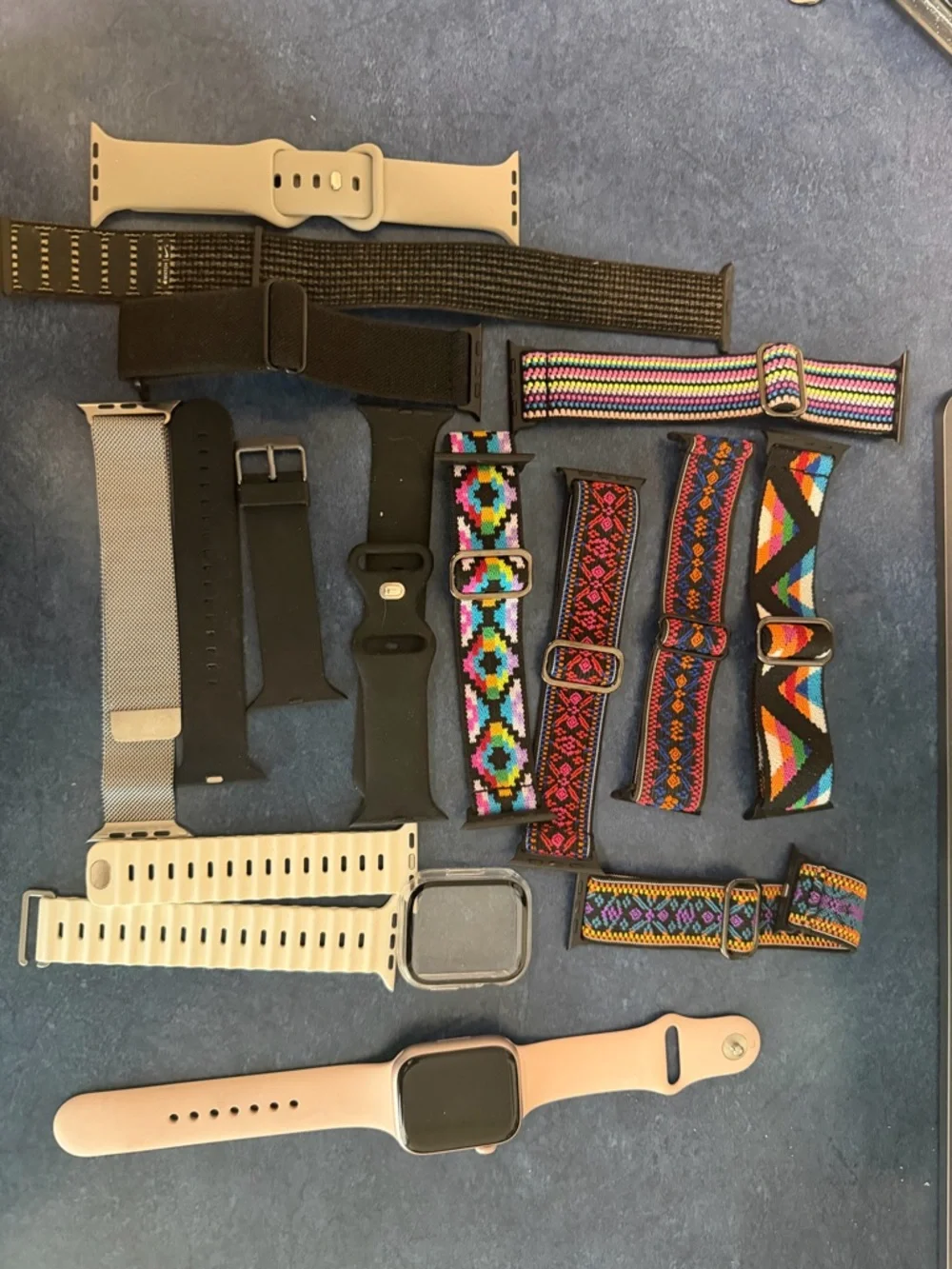 Apple Watch series 9,46 mm with Apple sport and Milanese bands